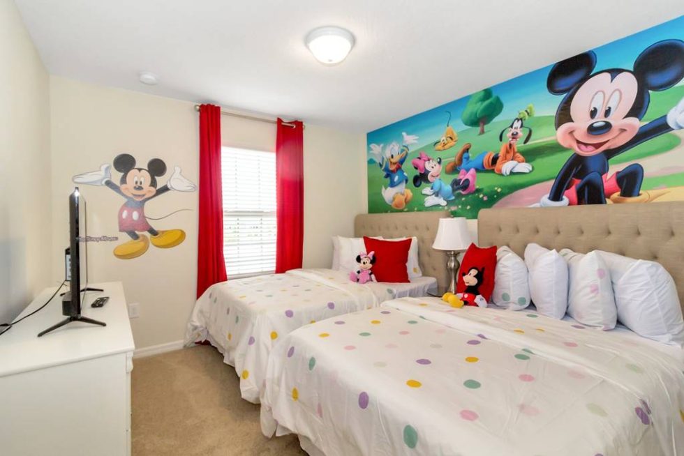 5 Amazing Disney Vacation Rental Homes with Themed Rooms - VillaKey ...