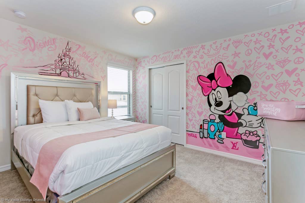 Minnie Mouse and Disney Themed Bedroom