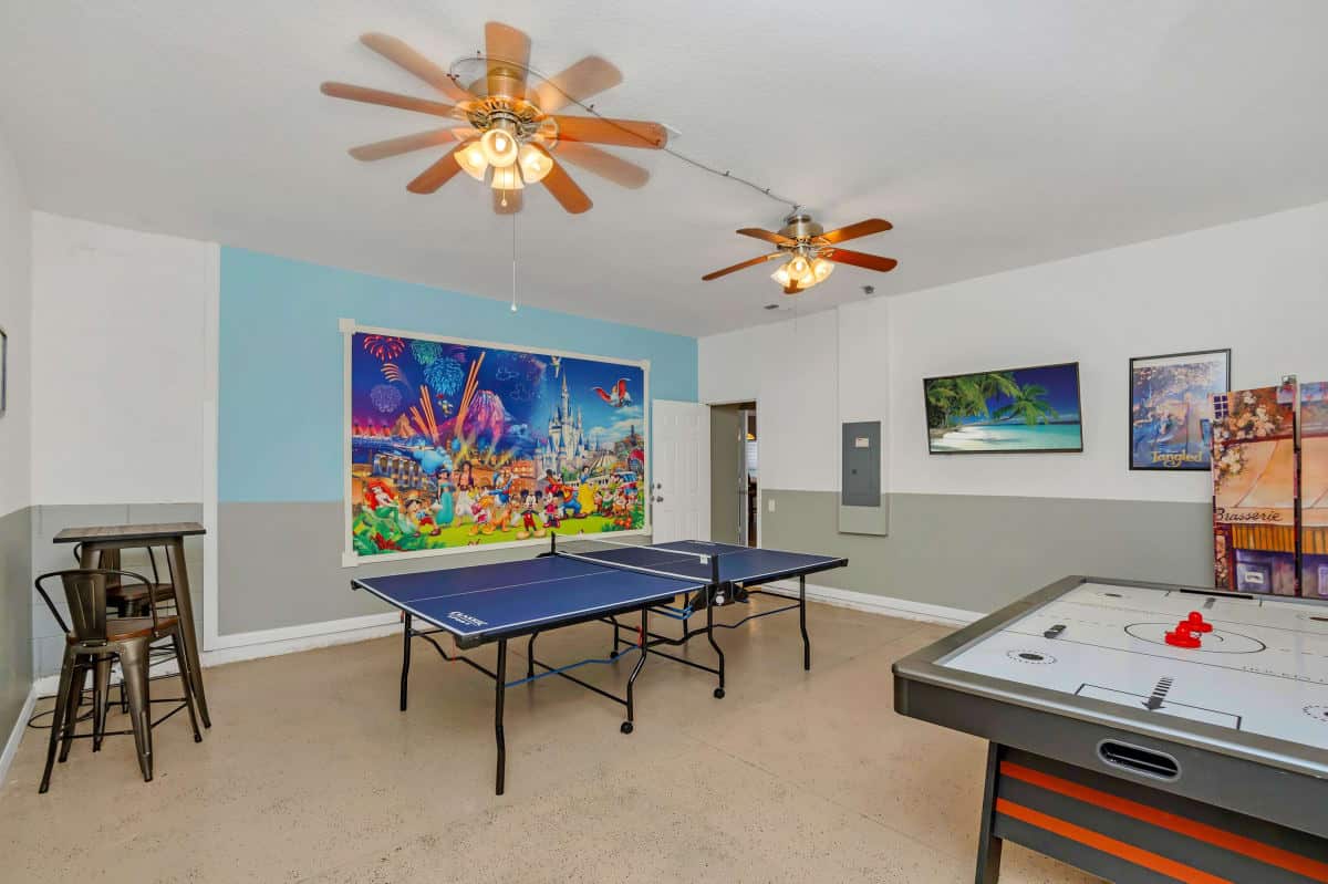 Vacation Home in Orlando with Private Game Room