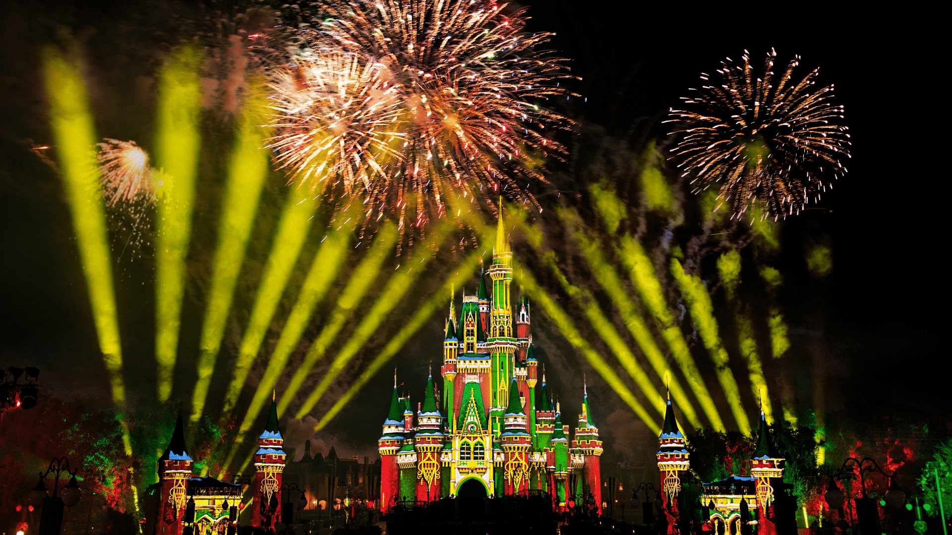 Disney World Holiday Fireworks and Projections