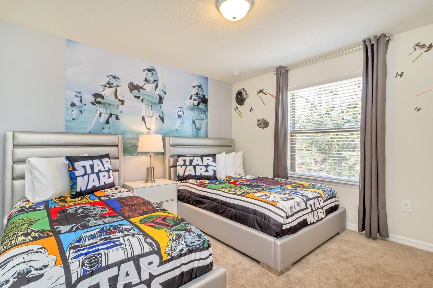 Star Wars Bedroom with Twin Beds