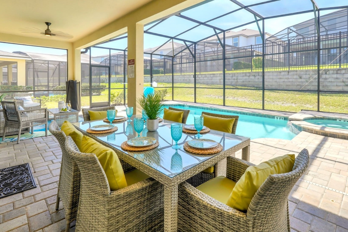 9 Bedroom Orlando Vacation Home - Pool Area 9 Bedroom Orlando Vacation Home - Pool Area