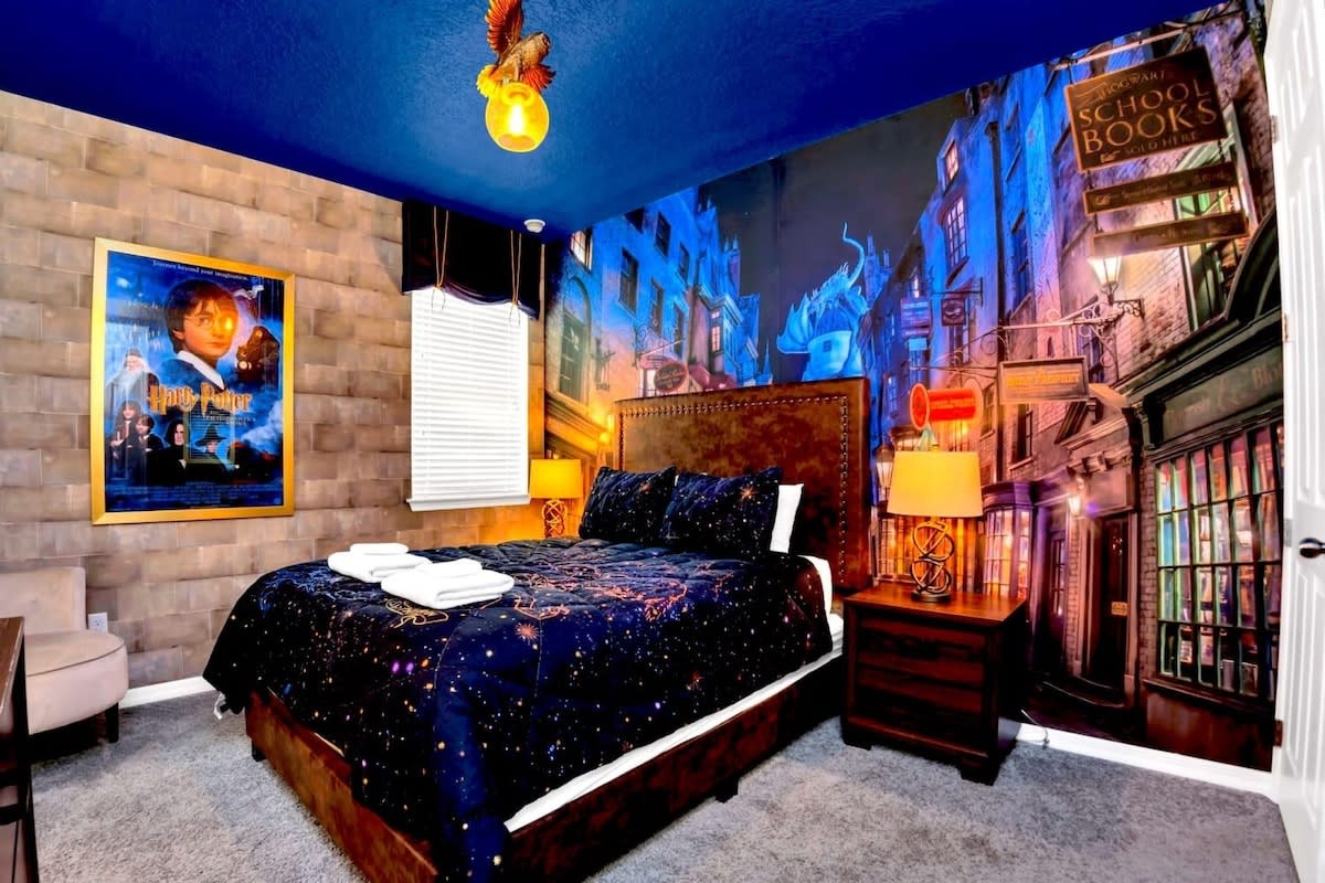 Stunning Solara Vacation Rental - Harry Potter Bedroom Stunning Solara Vacation Rental - Harry Potter Bedroom