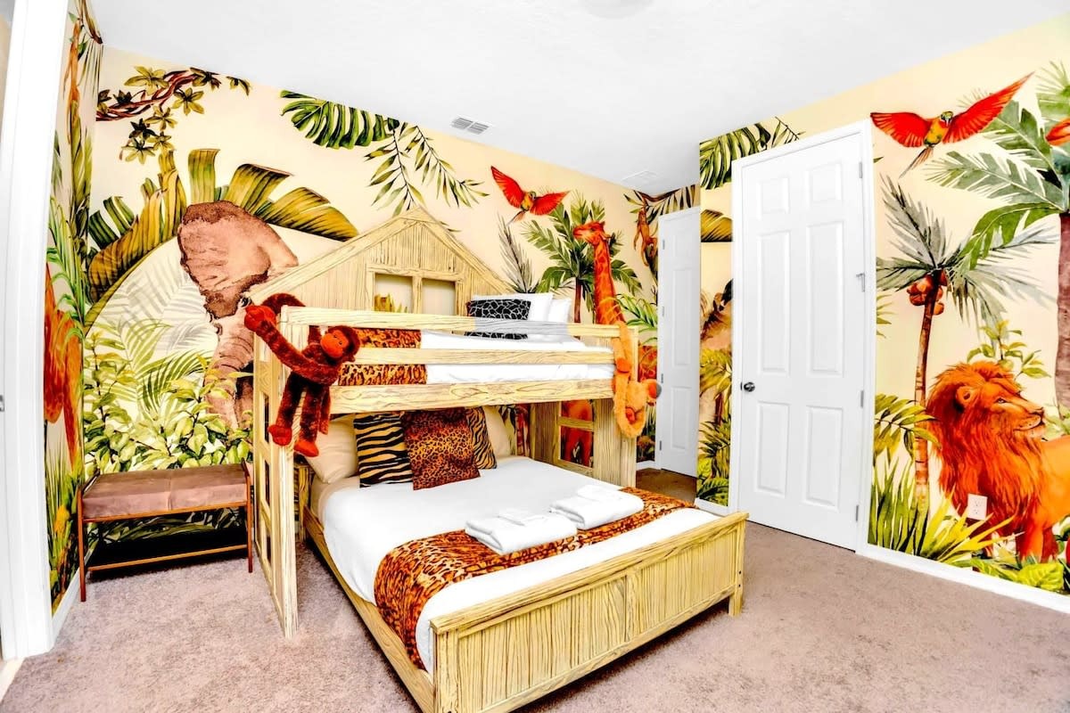 Stunning Solara Vacation Rental - Jungle Room Stunning Solara Vacation Rental - Jungle Room